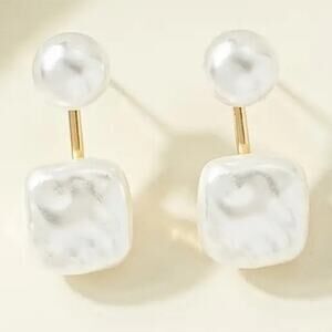 Pearl Square Stud earrings*